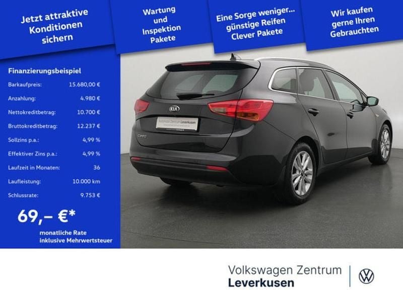 Gebraucht Kia Ceed Vision 135 PS (99 kW) 2018 Schwarz / black pearl (metallic) Kleinwagen