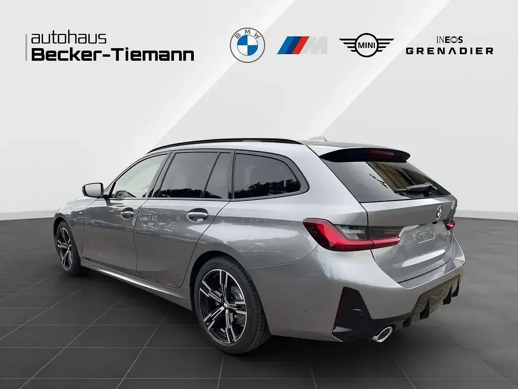 Neu BMW 320 Exclusive 190 PS (139 kW) 2026 Grau Kombi