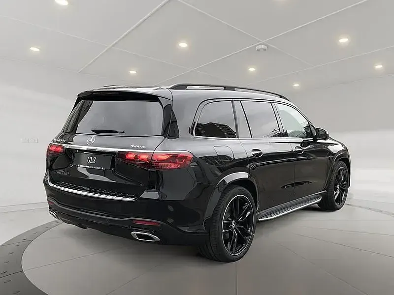 Gebraucht Mercedes GLS450 367 PS (269 kW) 2025 Schwarz metalliclack obsidianschwarz SUV