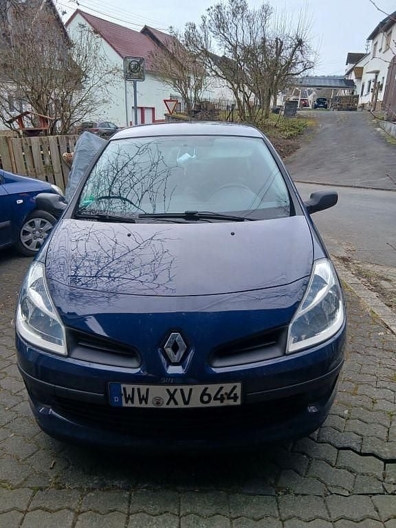 Blau Gebraucht 2008 Renault Clio II Authentique Limousine | 2.300 € (Guter Preis) - Bild 1/4