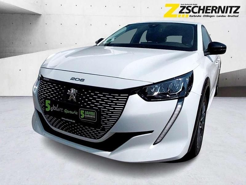 Lack weiss banquise/typ aussen Gebraucht 2022 Peugeot e-208 Active Kleinwagen | 16.460 € (Fairer Preis) - Bild 1/4