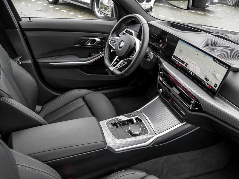 Gebraucht BMW 330 M Sport 286 PS (210 kW) 2025 Schwarz Kombi