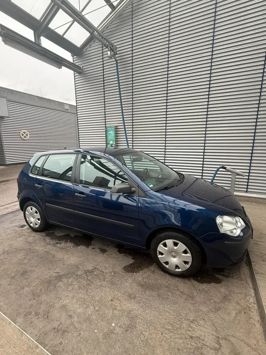 Gebraucht VW Polo 75 PS (55 kW) 2005 Blau Kleinwagen