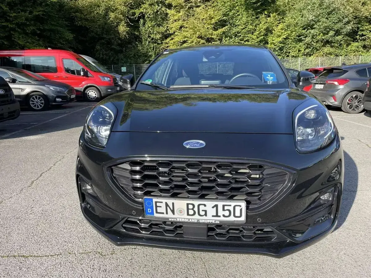 Używany Ford Puma ST-Line 155 KM (114 kW) 2024 Czarny Sedan/Limuzyna