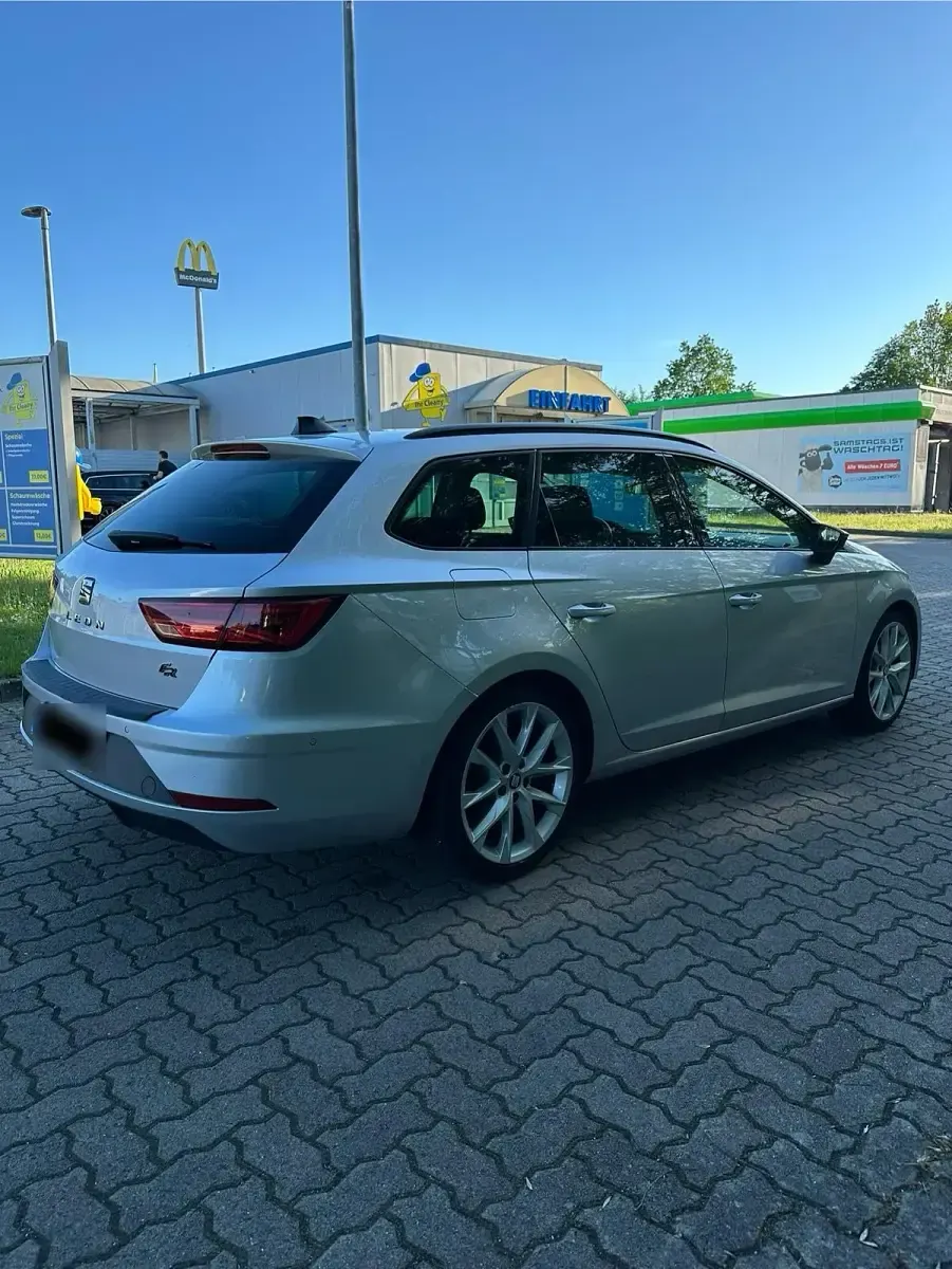 Gebraucht Seat Leon ST FR 184 PS (135 kW) 2017 Silber Kombi