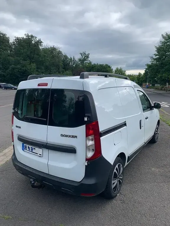 Gebraucht Dacia Dokker 95 PS (69 kW) 2021 Weiß Van / Kleinbus