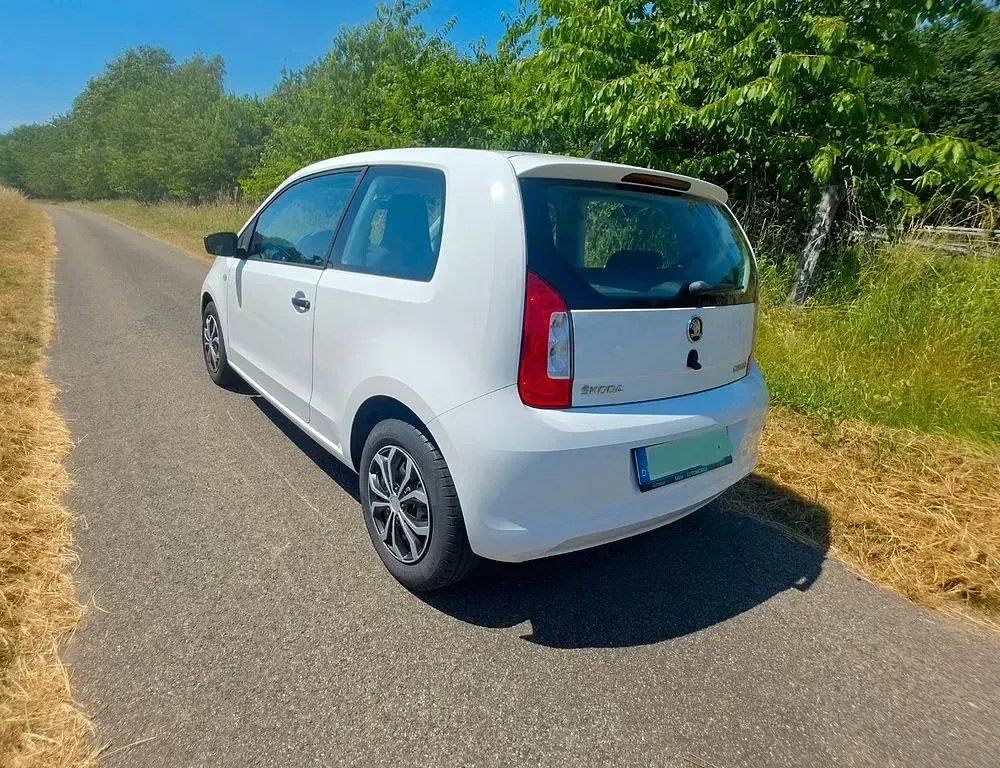 Gebraucht Skoda Citigo Active 60 PS (44 kW) 2018 Weiß Kleinwagen