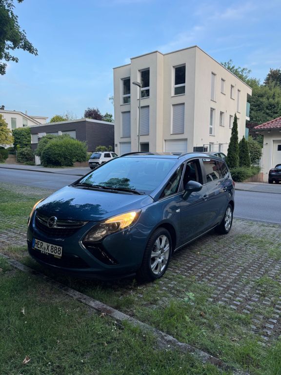 Blau Gebraucht 2014 Opel Zafira Tourer Innovation Van / Kleinbus | 5.800 € (Fairer Preis) - Bild 1/4