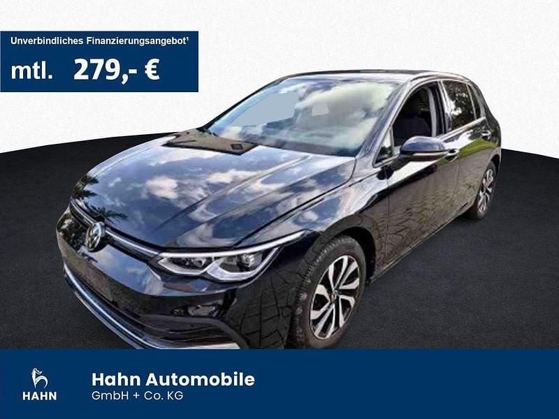 Gebraucht VW Golf VIII Active 150 PS (110 kW) 2023 Deep black perleffekt Limousine