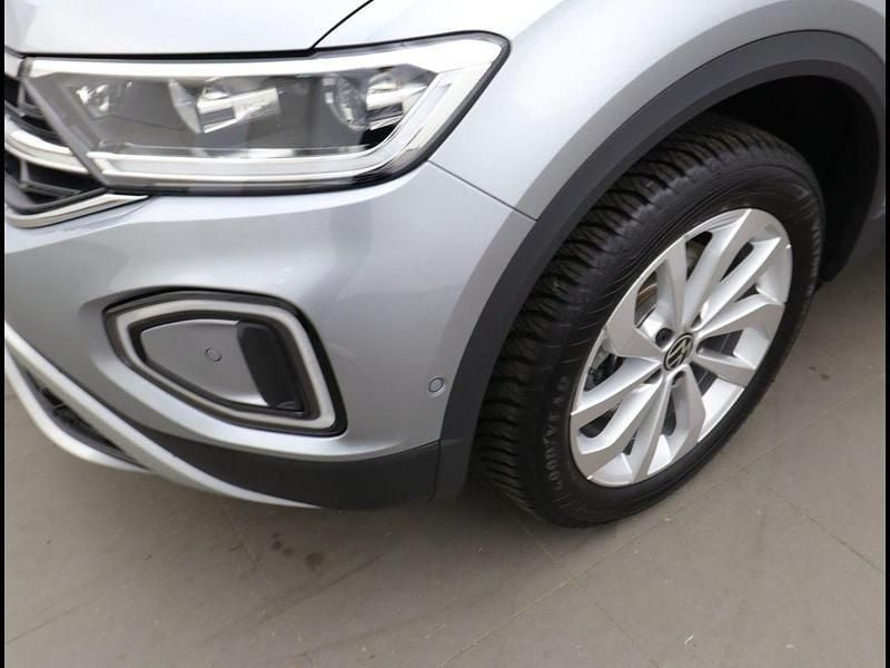 Gebraucht VW T-Roc Style 150 PS (110 kW) 2025 Pyritsilber (silver), metallic SUV