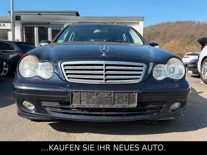 Gebraucht Mercedes C220 150 PS (110 kW) 2004 Blau Kombi