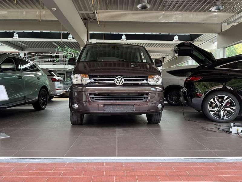 Samoa/dark wood Gebraucht 2012 VW T5 Van | 21.975 € (Teuer) - Bild 1/4