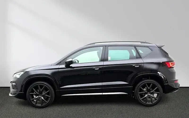Neu Cupra Ateca 150 PS (110 kW) 2026 Schwarz SUV