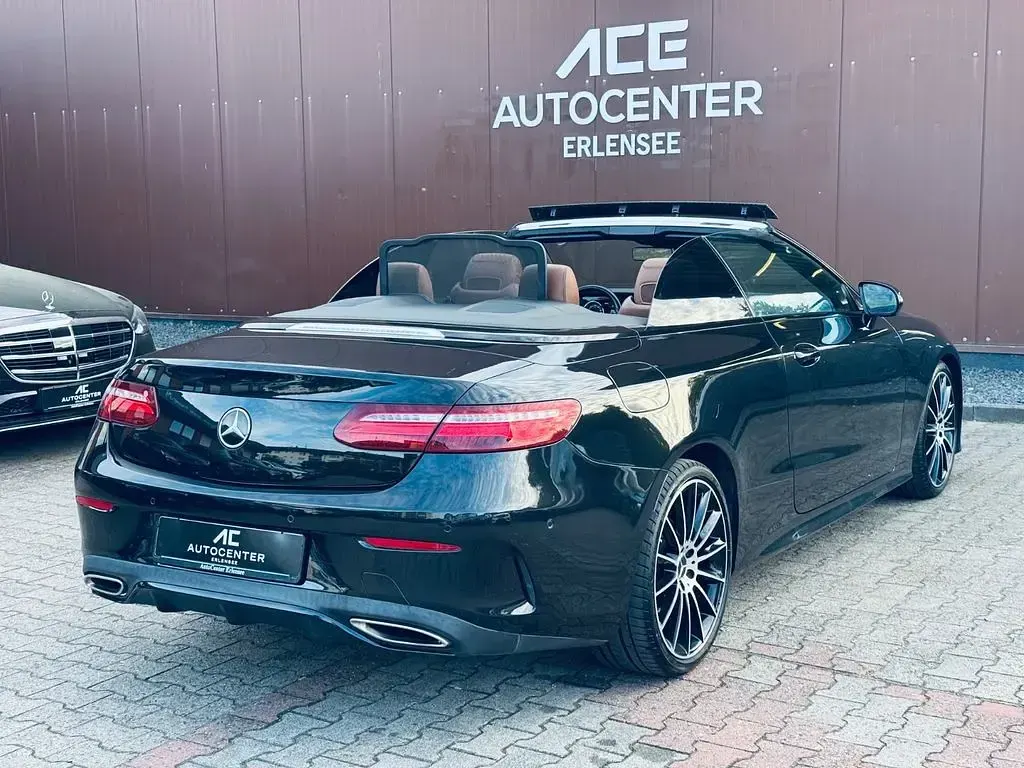 Gebraucht Mercedes E300 AMG line 245 PS (180 kW) 2018 Schwarz Cabrio