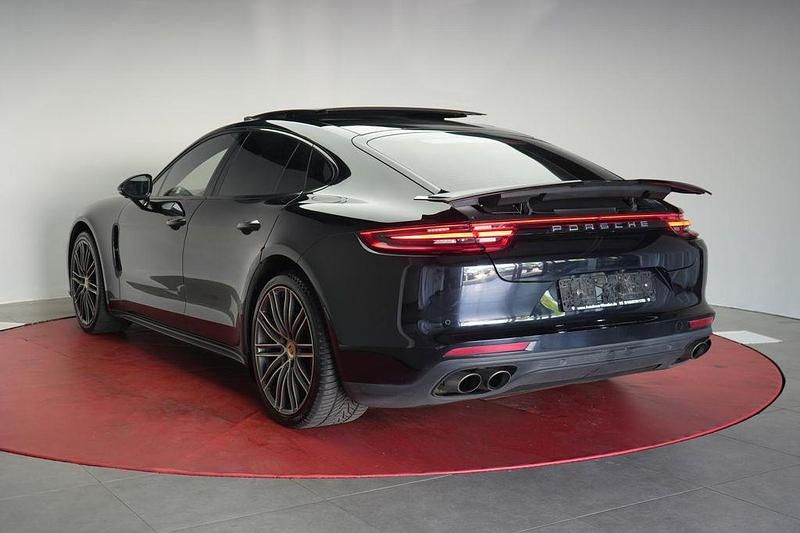 Gebraucht Porsche Panamera Turbo 549 PS (403 kW) 2016 Deep black perleffekt Limousine