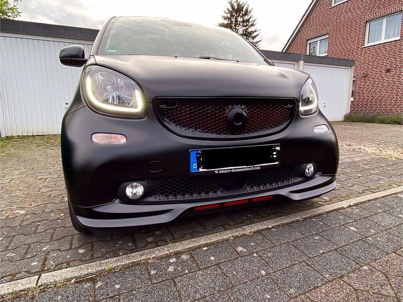 Schwarz Gebraucht 2019 Smart ForTwo Coupé Brabus Coupé | 20.290 € (Etwas zu teuer) - Bild 1/4