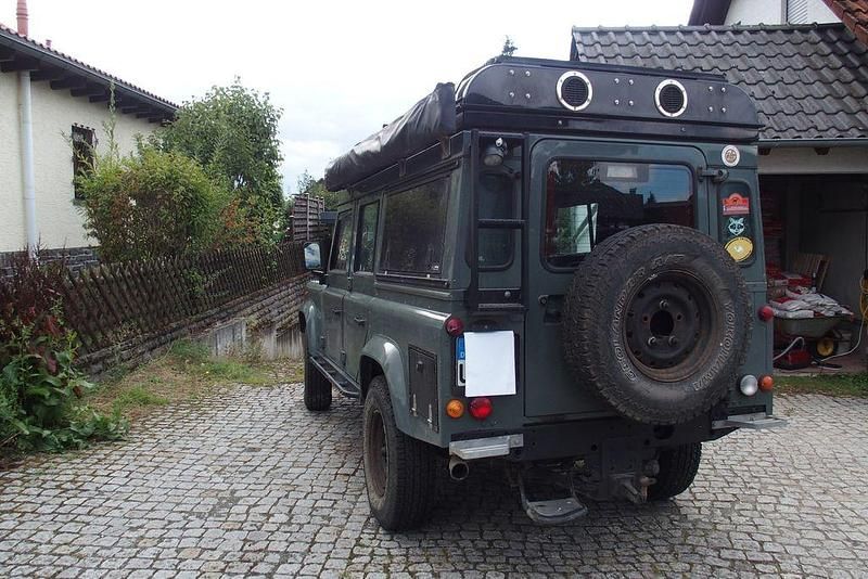 Gebraucht Land Rover Defender S 122 PS (89 kW) 2008 Grün Kombi