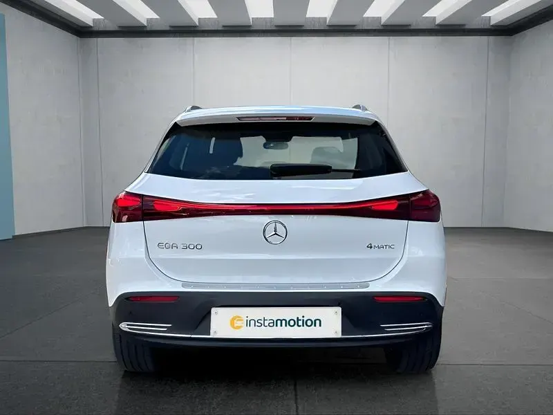 Gebraucht Mercedes EQA300 167 kW (228 PS) 2025 Weiß SUV