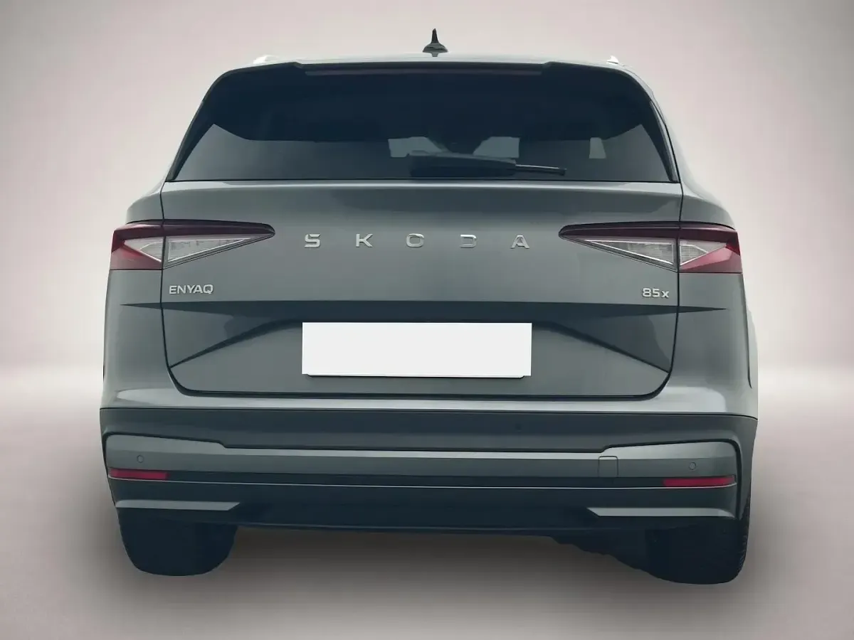 Gebraucht Skoda Enyaq iV Loft 210 kW (286 PS) 2025 Manufacturer SUV