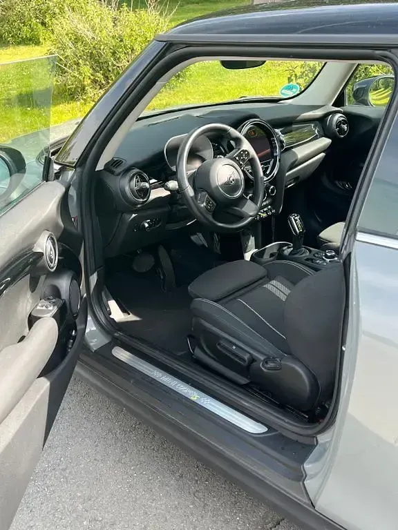 Gebraucht Mini Cooper SE 135 kW (184 PS) 2021 Grau Kleinwagen