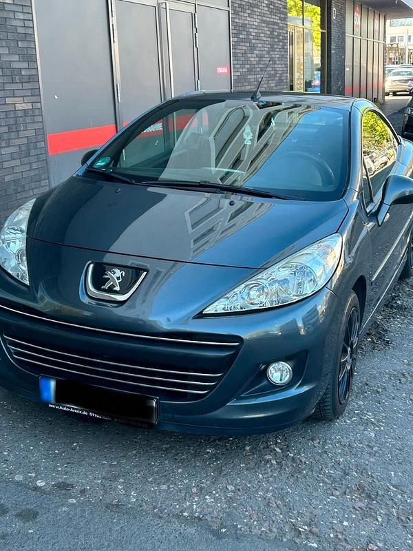 Gebraucht Peugeot 207 CC 120 PS (88 kW) 2012 Grau Cabrio