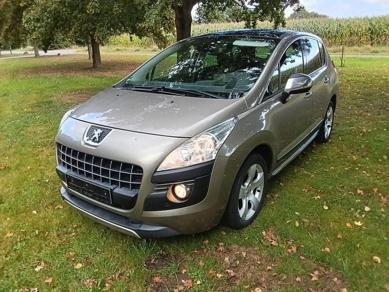 Gold Gebraucht 2012 Peugeot 3008 Premium Limousine | 4.999 € (Superpreis) - Bild 1/4