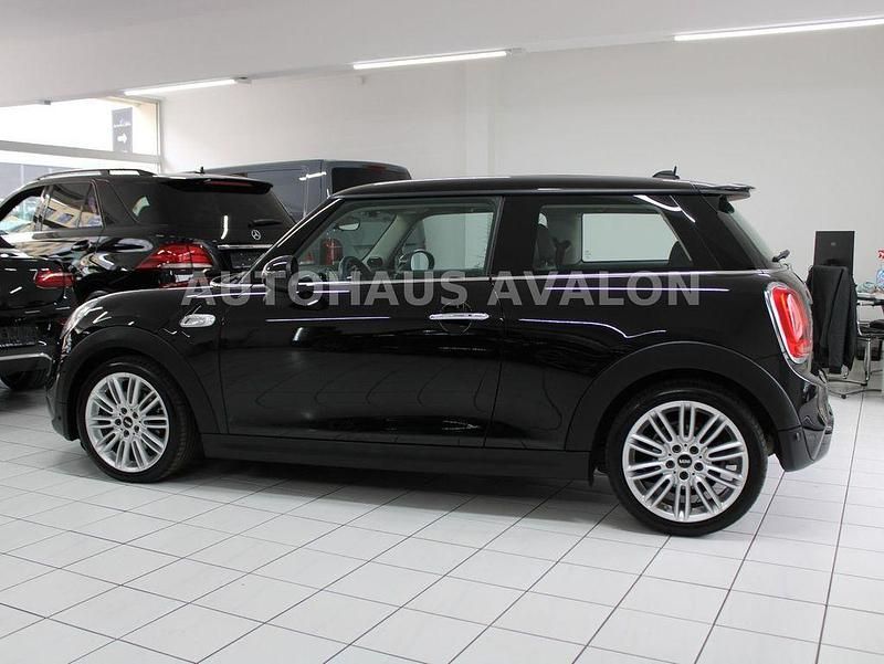 Gebraucht Mini Cooper S 192 PS (141 kW) 2015 Midnight black Kleinwagen