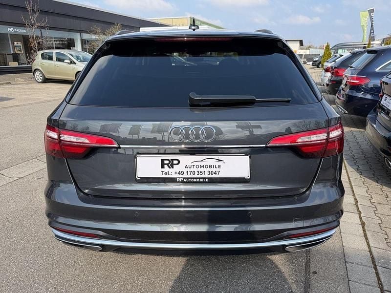 Gebraucht Audi A4 Advanced 163 PS (119 kW) 2022 Grau Kombi