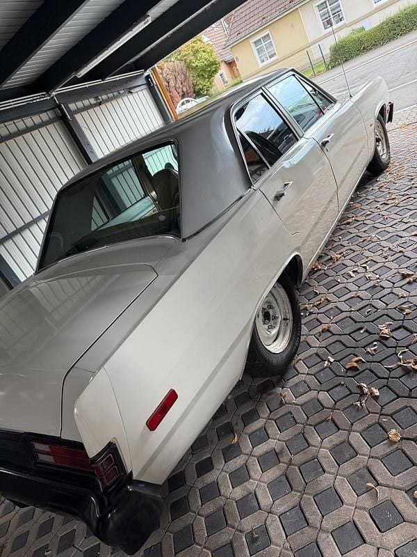 Weiß Gebraucht 1976 Plymouth Valiant Limousine | 7.999 € - Bild 1/4