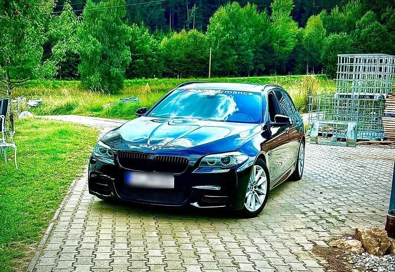 Schwarz Gebraucht 2012 BMW M550 Limousine | 14.000 € (Superpreis) - Bild 1/4