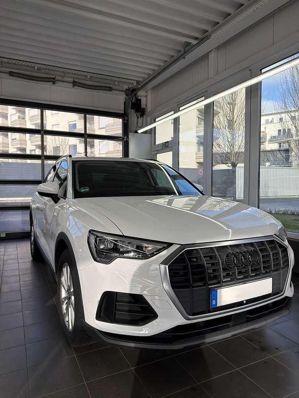 Gebraucht Audi Q3 Basis 150 PS (110 kW) 2019 Weiß SUV