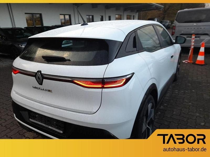 Gebraucht Renault Megane E-Tech Equilibre 160 kW (218 PS) 2022 Weiss Limousine