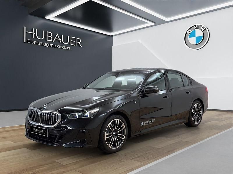 Schwarz Gebraucht 2025 BMW 520 M Sport Limousine | 57.999 € (Fairer Preis) - Bild 1/4