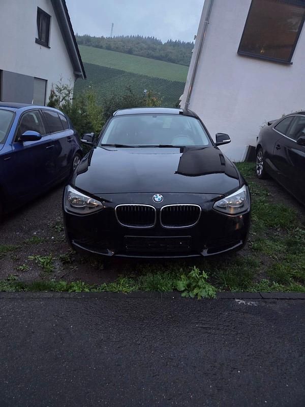 Schwarz Gebraucht 2012 BMW 114 Kleinwagen | 3.850 € (Fairer Preis) - Bild 1/4