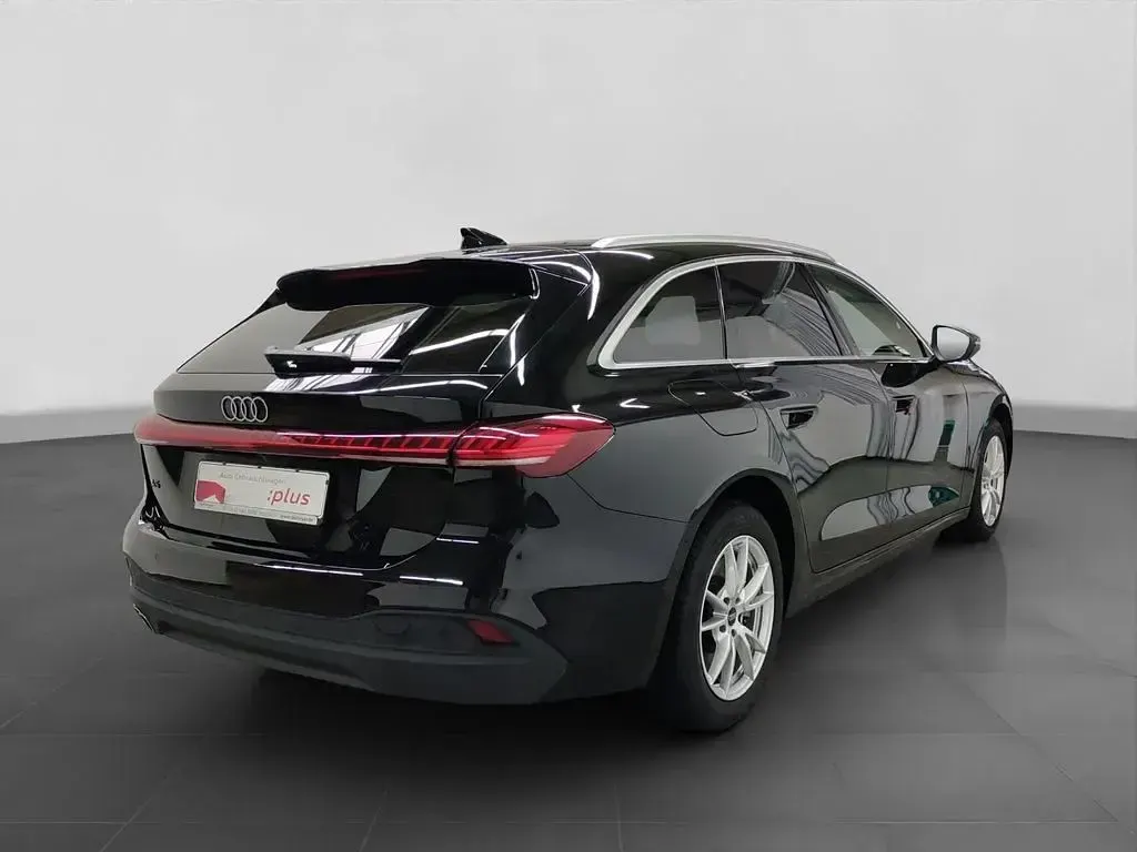 Gebraucht Audi A5 Sport 204 PS (150 kW) 2025 Schwarz Kombi