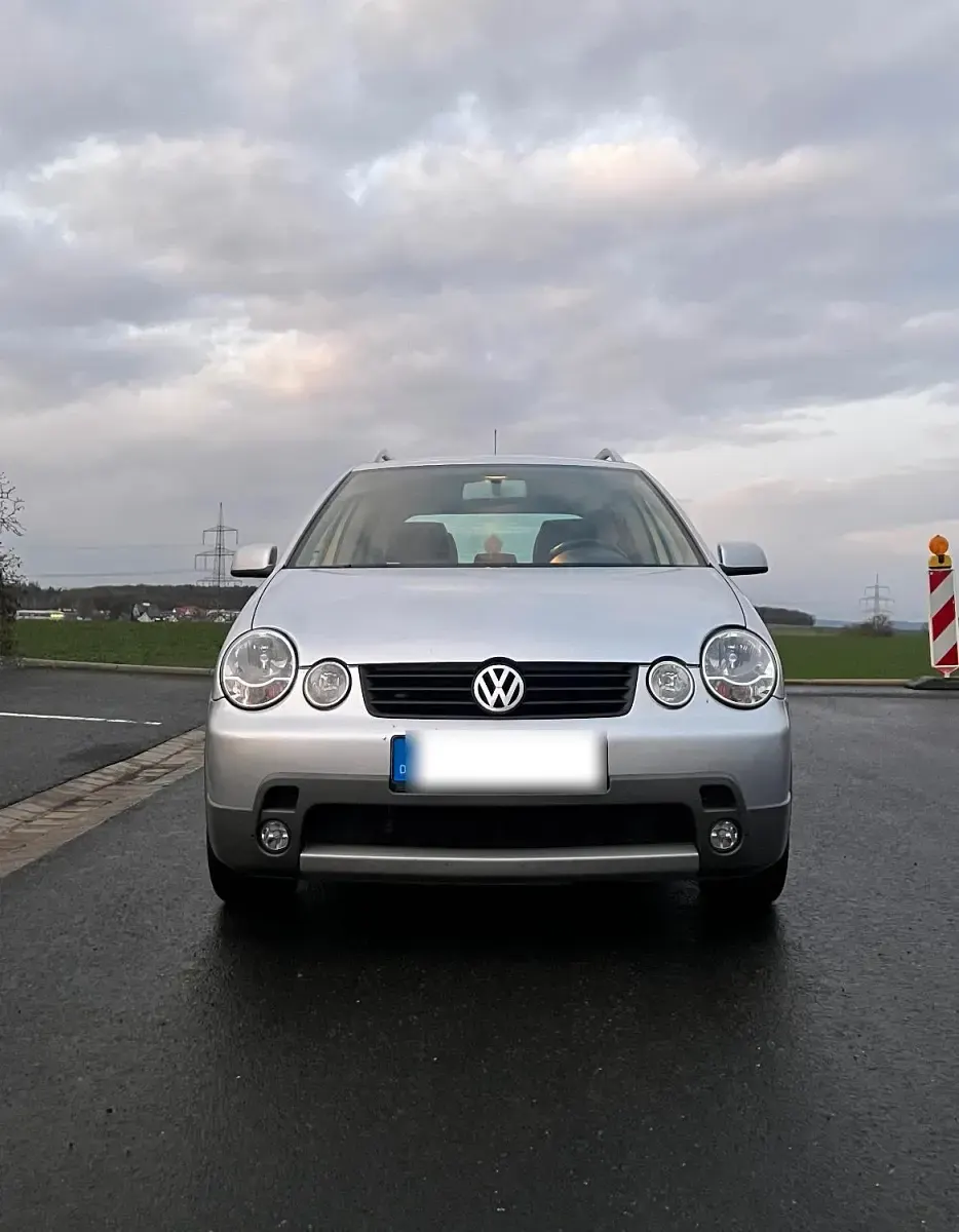 Gebraucht VW Polo Cross 75 PS (55 kW) 2004 Silber Kleinwagen