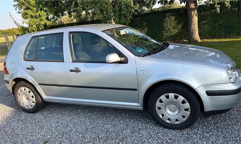 Gebraucht VW Golf IV Edition 75 PS (55 kW) 2003 Silber Limousine