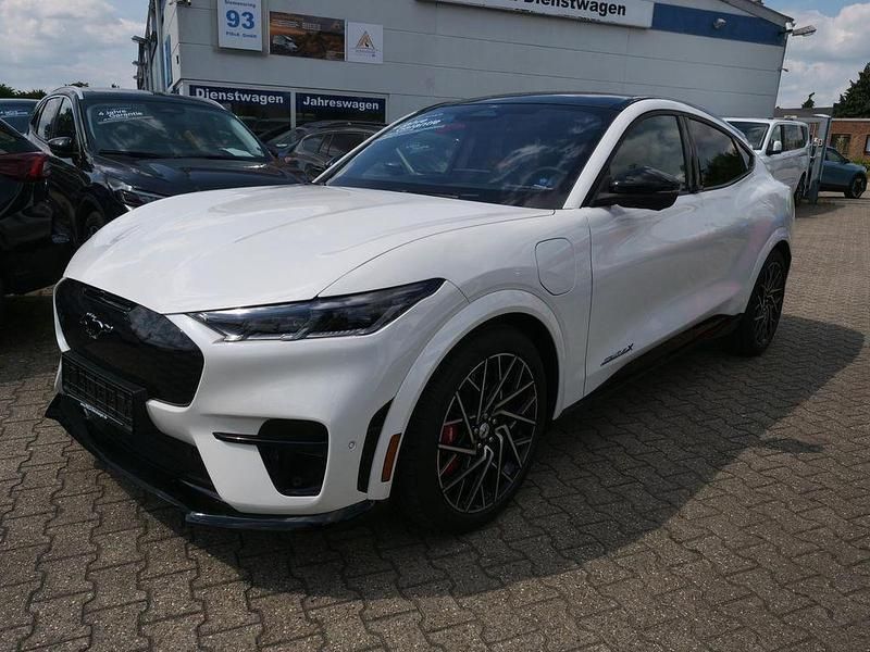 Weiß Gebraucht 2024 Ford Mustang Mach-E GT SUV | 52.840 € (Superpreis) - Bild 1/4