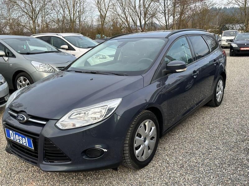 Grau Gebraucht 2014 Ford Focus Trend Kombi | 3.600 € (Guter Preis) - Bild 1/4