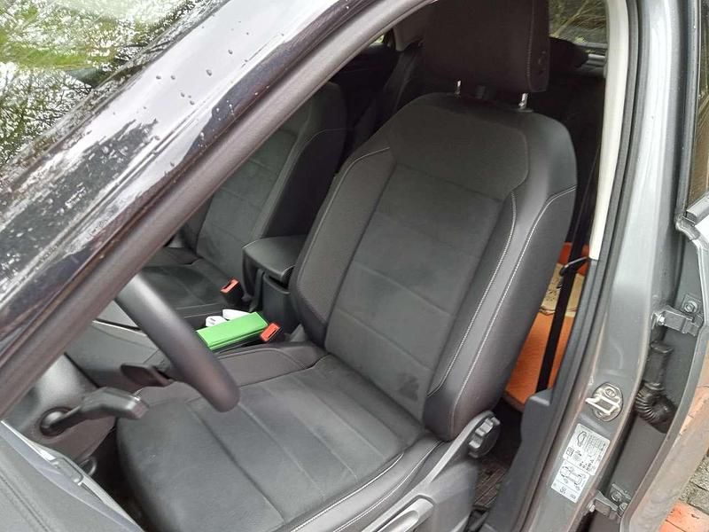 Gebraucht VW T-Roc 150 PS (110 kW) 2022 Silber SUV