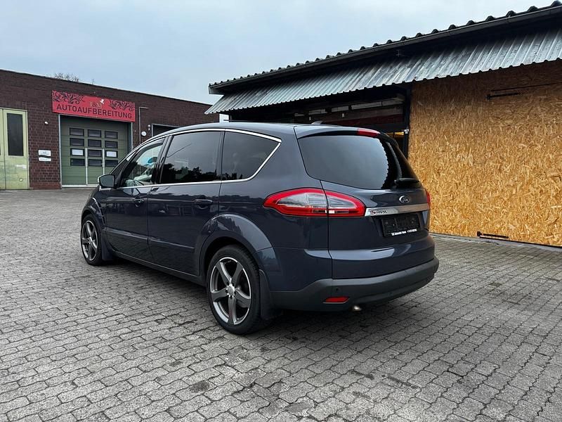 Gebraucht Ford S-MAX S 163 PS (119 kW) 2014 Van / Kleinbus