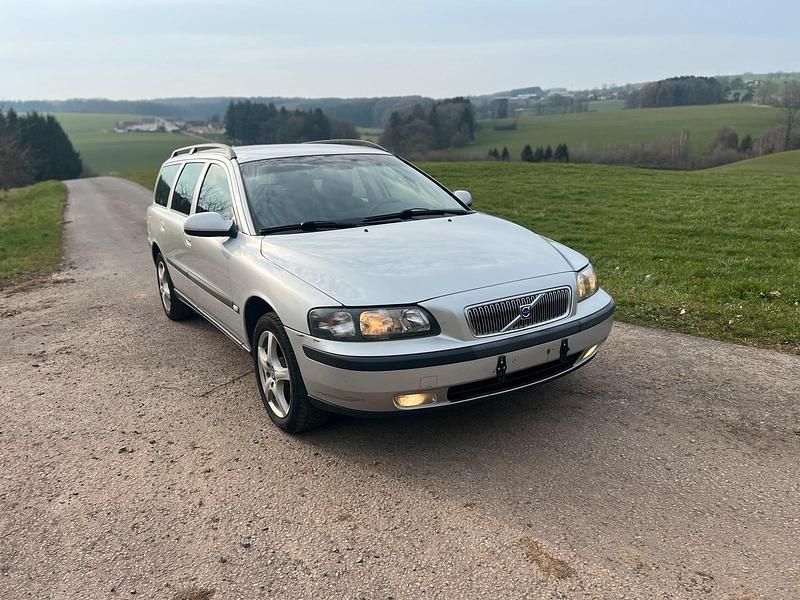 Gebraucht Volvo V70 136 PS (100 kW) 2003 Silber Kombi