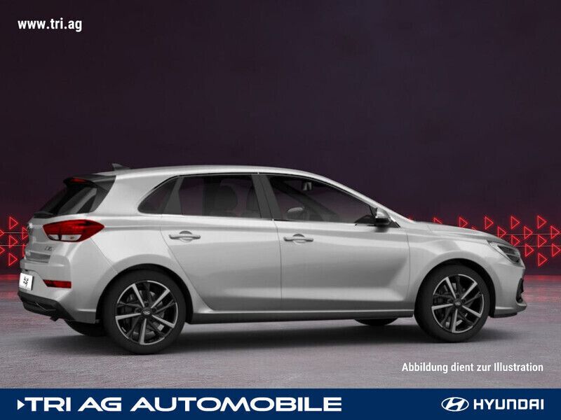 Gebraucht Hyundai i30 Advantage 101 PS (74 kW) 2022 Andere farbe Kleinwagen