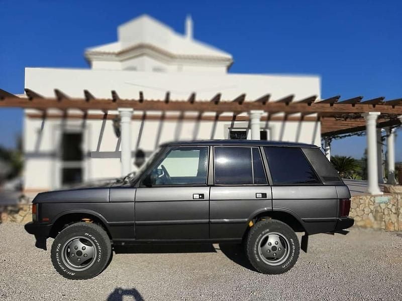 Grau Gebraucht 1995 Land Rover Range Rover Classic SUV | 42.950 € - Bild 1/4