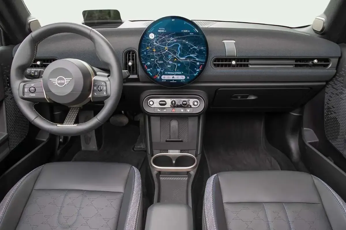 Gebraucht Mini Cooper Cabriolet Classic 163 PS (119 kW) 2025 Melting silver metallic Cabrio
