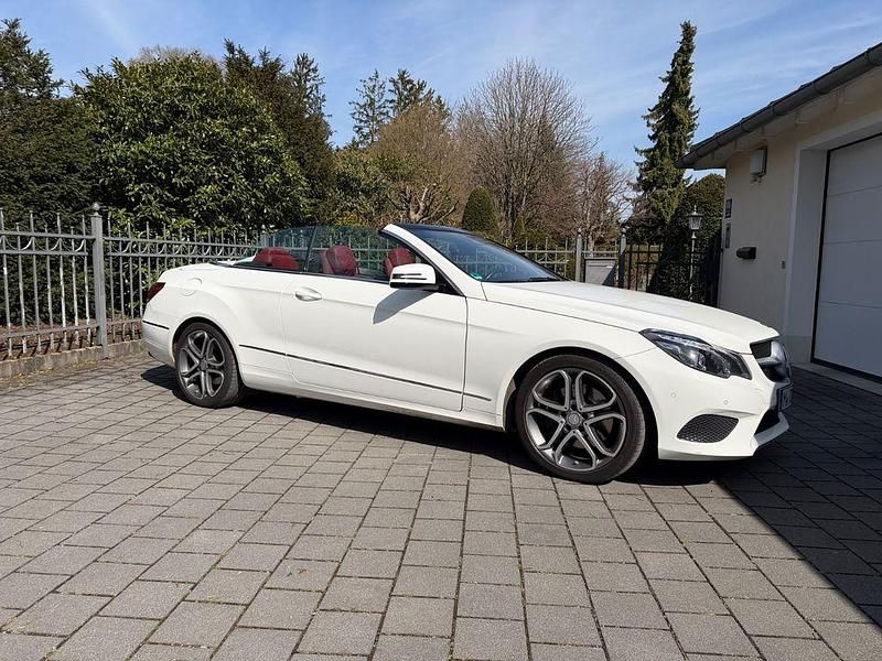 Gebraucht Mercedes E200 184 PS (135 kW) 2015 Weiß Cabrio