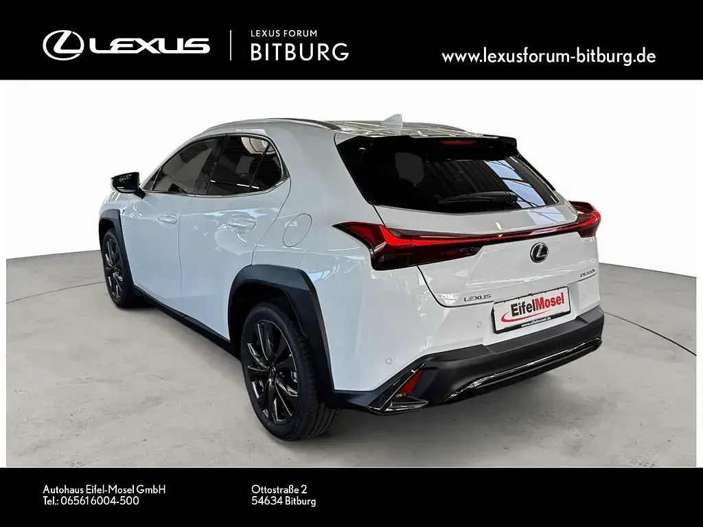 Neu Lexus UX 300h Sport Design Packet 199 PS (146 kW) 2026 Weiß SUV