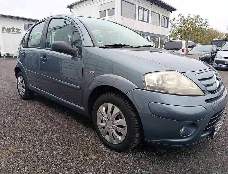 Grau Gebraucht 2007 Citroën C3 Comfort Kleinwagen | 1.450 € (Guter Preis) - Bild 1/4