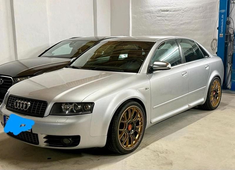 Silber Gebraucht 2004 Audi S4 Limousine | 9.600 € (Fairer Preis) - Bild 1/4