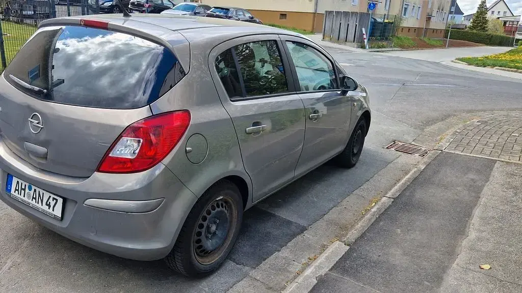 Second-hand Opel Corsa 87 CP (63 kW) 2010 Hatchback